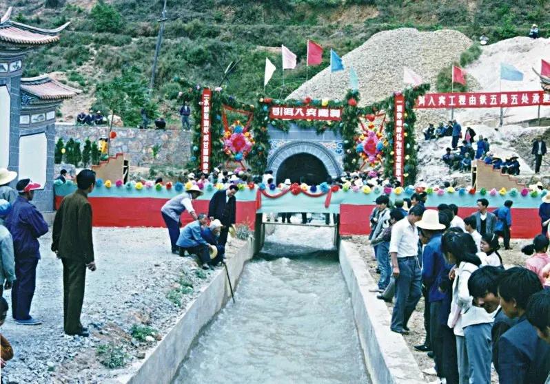 浼犳壙浼犵粺鏂囧寲鍑濊仛濂嬭繘鍔涢噺,浼犳壙浼犵粺鏂囧寲姹插彇濂嬭繘鍔涢噺