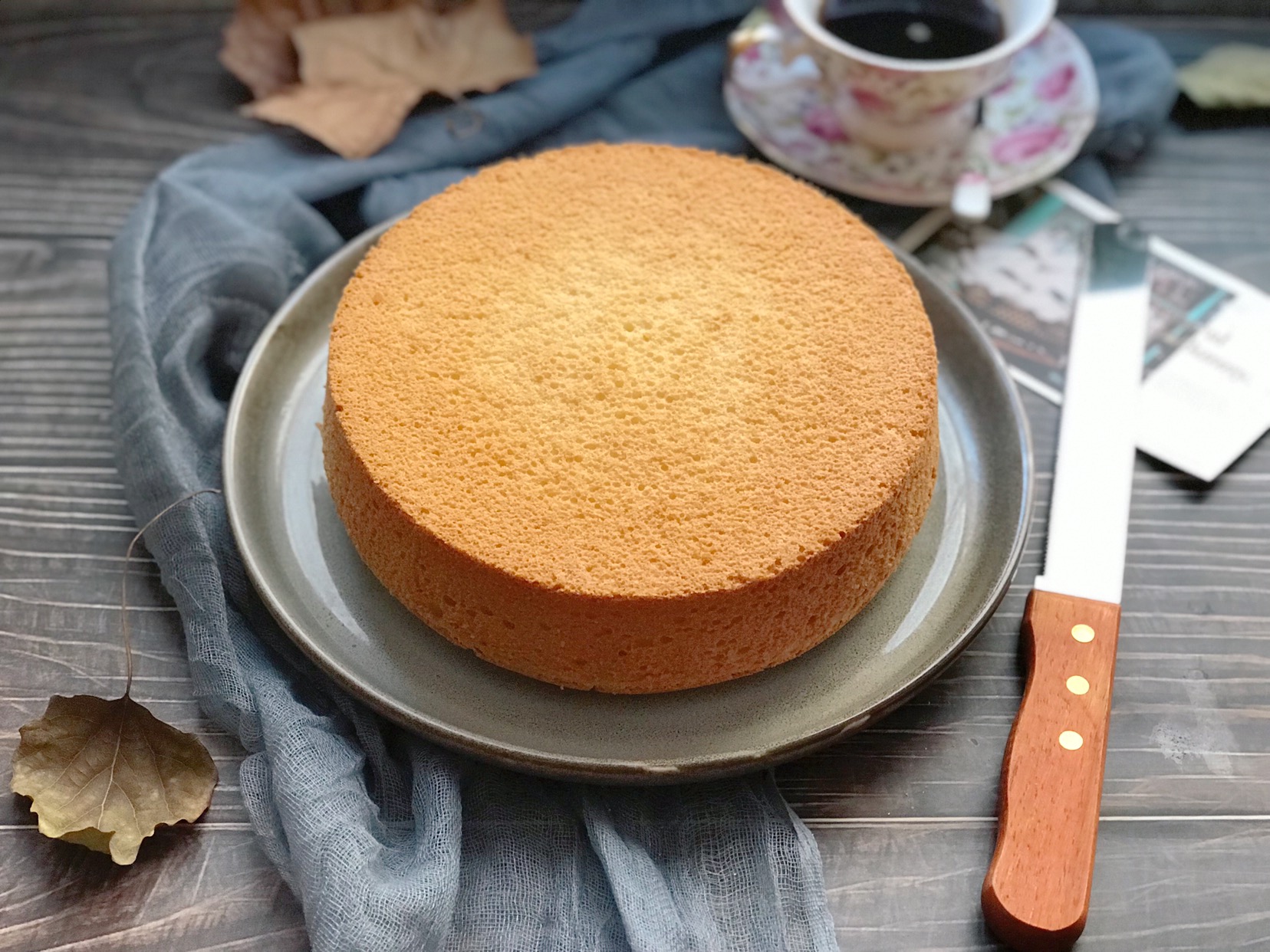 生日蛋糕胚快速烤法,生日蛋糕胚怎么做才不会塌陷