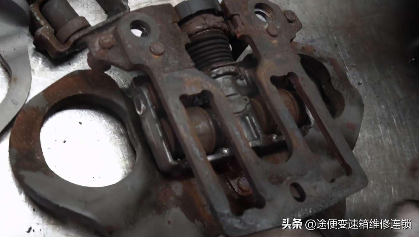 大众1.4t干式双离合容易进水,干式双离合在暴雨中行驶会进水吗