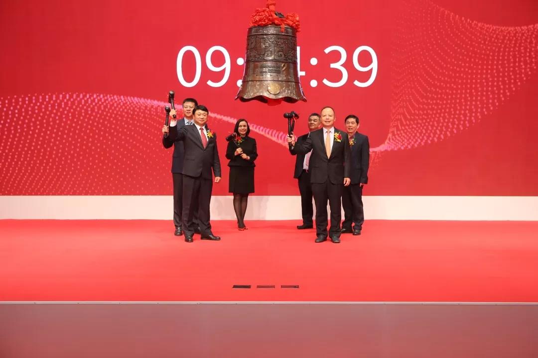 从最年轻处级干部到董事长,从负债累累到公司董事长