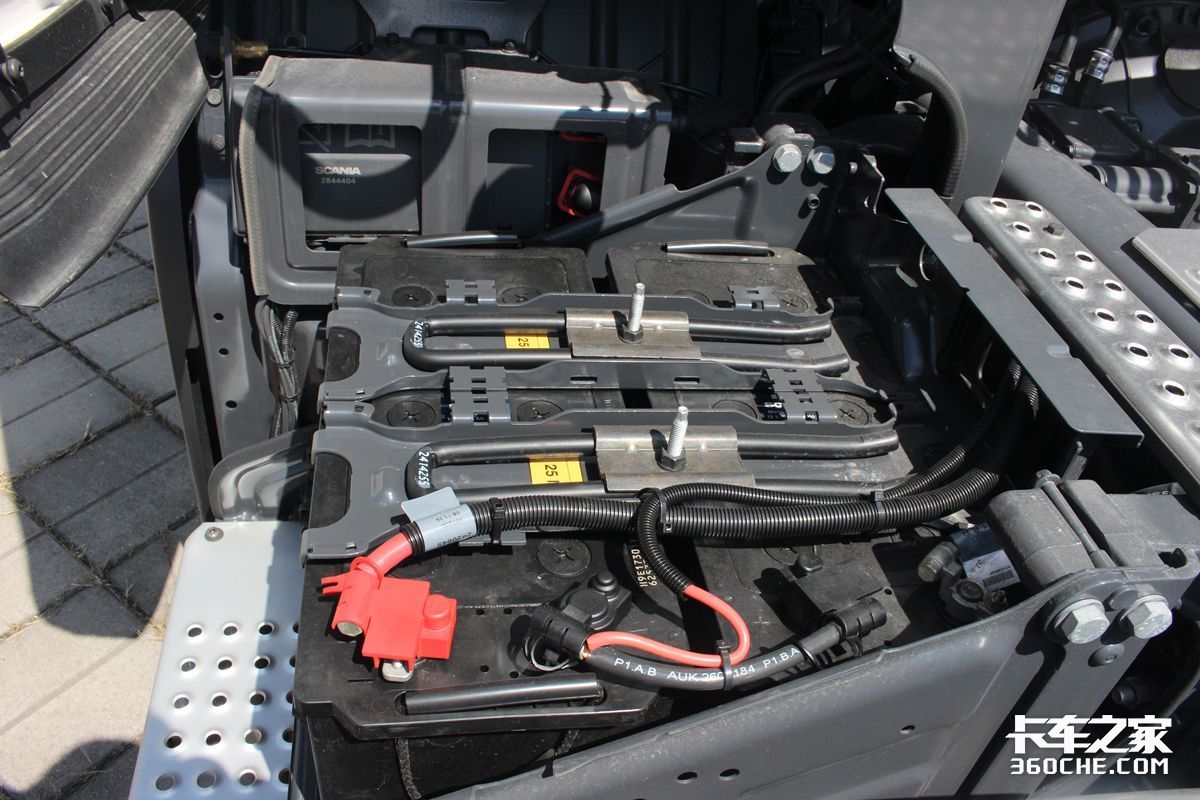 斯堪尼亚牵引车g450落地多少钱,快递公司斯堪尼亚卡车