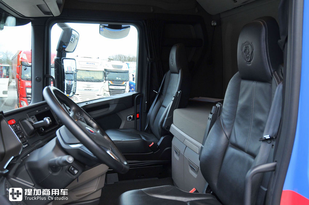 沃尔沃奔驰斯堪尼亚哪个好,奔驰沃尔沃斯堪尼亚卡车哪个更好