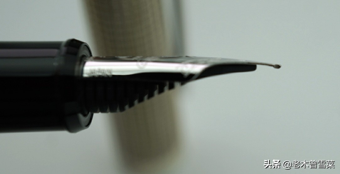 白金钢笔十周年限量款,英雄钢笔90周年纪念款金色18k