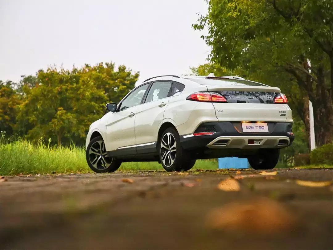 宝马x6性能测试不负运动之名,2019年第三代新宝马x6测评