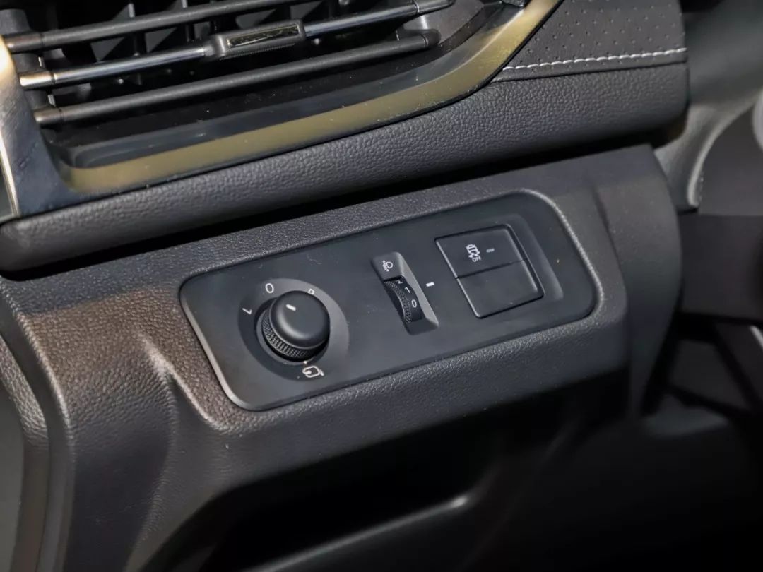 5座车8-10万,5座6座8座各种组合