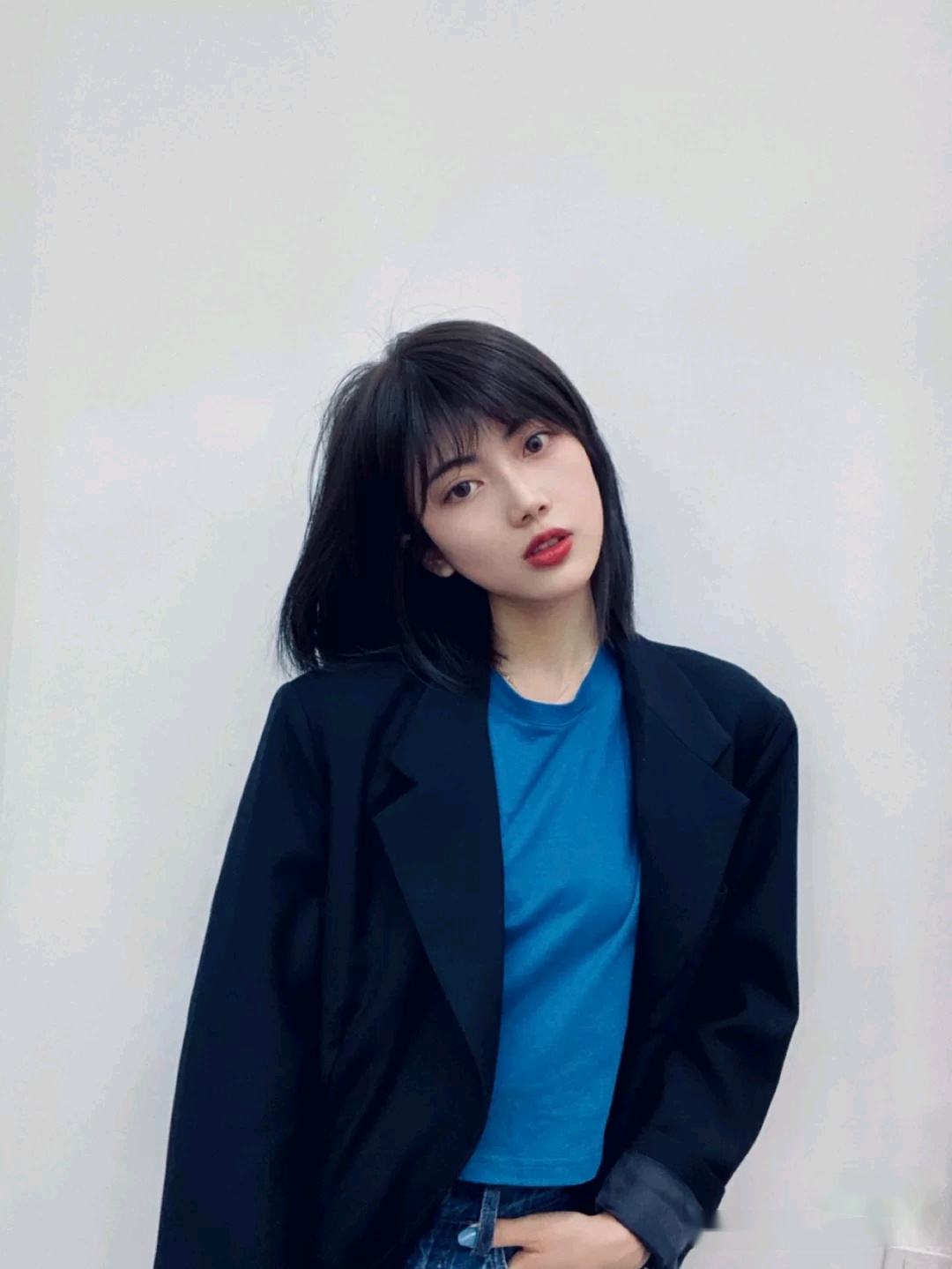 2019圆大脸短发发型图片女生减龄,大脸方脸圆脸短发适合什么刘海