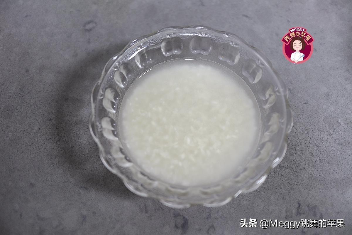 剩米饭秒变新鲜饭做法,生米做懒人焖饭