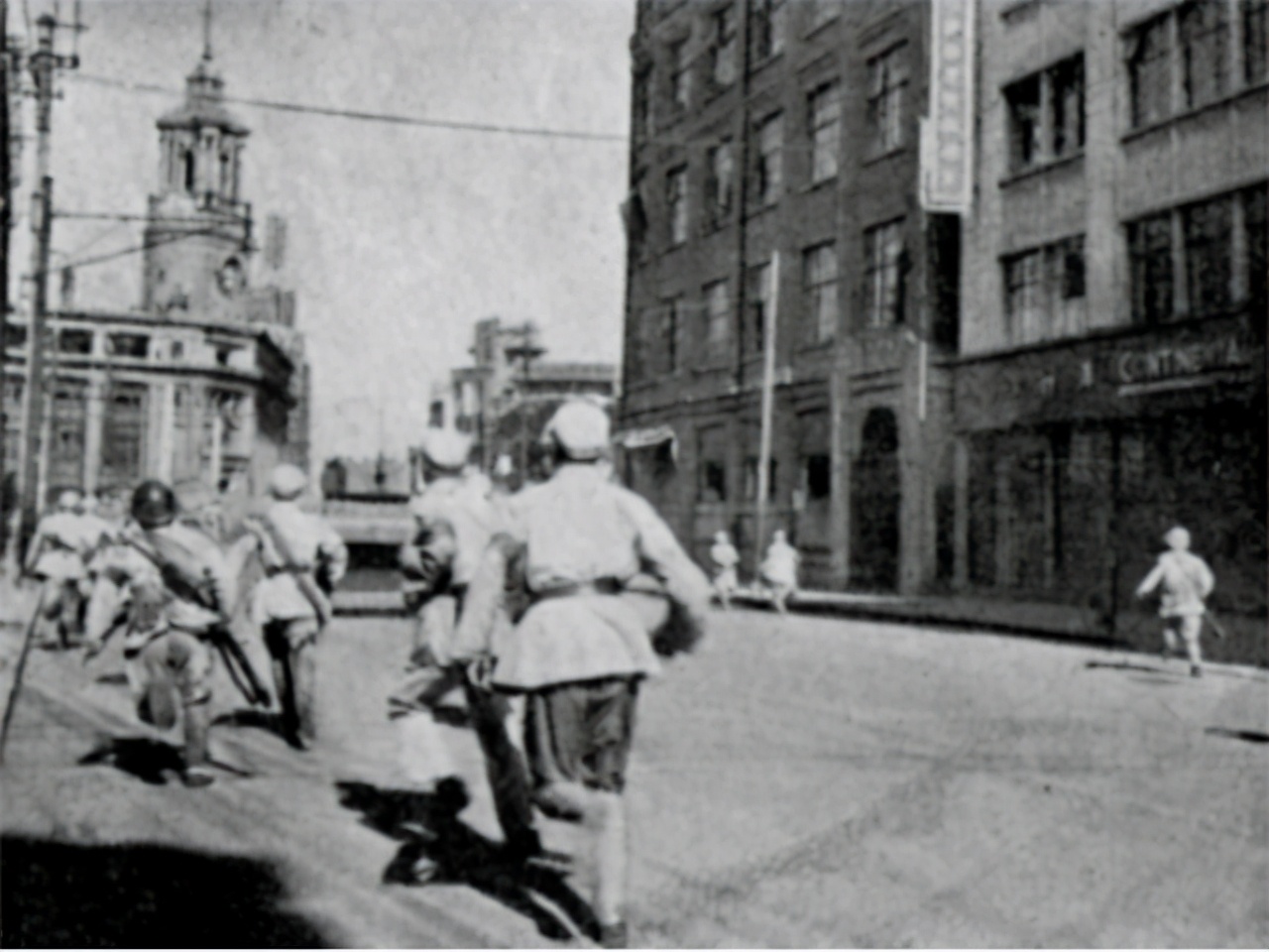 上海解放时是怎么恢复经济秩序的,上海邮政大楼怎么解放的