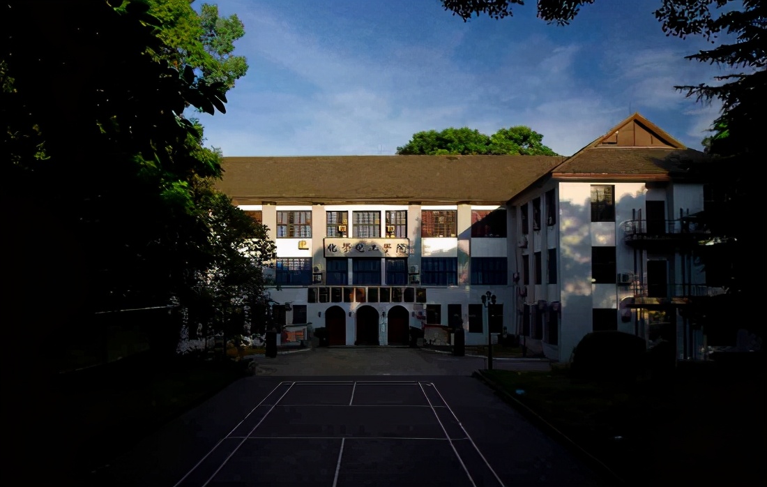 西南大学要考多少分能录取,如果想考进西南大学需要考多少分