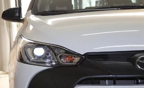 2020款丰田致炫改装尾灯,许格嘉旅大灯改装