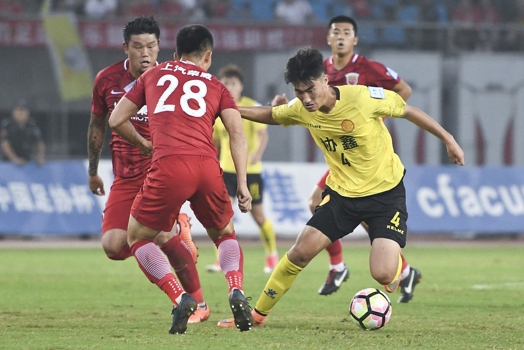 两大民间高手几天被现实驳回梦想可以有但挑战国足纯属做梦