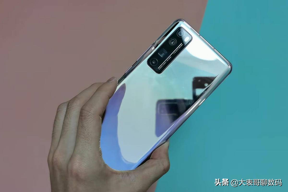 买手机不跟风,买手机别盲目这三款手机值得购买