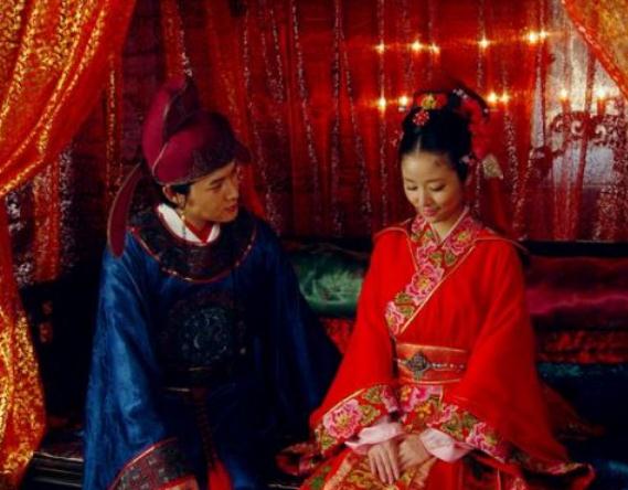 苏小妹新婚出一上联,苏小妹出嫁对联