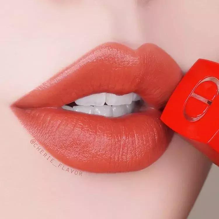 必入的六款口红第一个就美到窒息,今春必入的7支口红太好看了