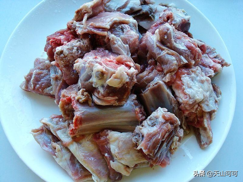 羊肉怎么炖不膻还好吃,羊肉老是煮不熟很柴