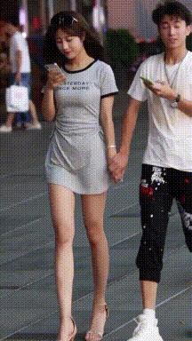 搞笑gif趣图你喜欢女神还是女汉子,搞笑gif趣图妹子健身辛苦吗