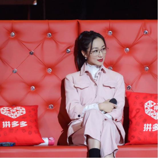 韩雪格子大衣配阔脚裤,韩雪穿格子裤照片