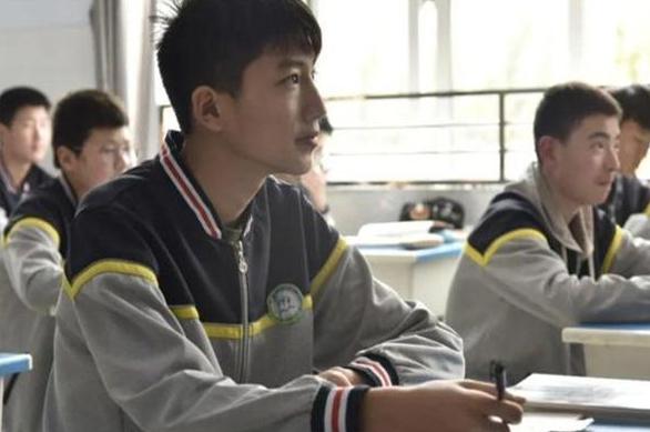 初中生标准身高2021,初中生标准身高和体重