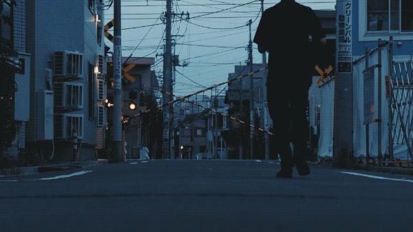 日本每年3万人自杀，韩星自杀成风…他探访3大自杀圣地，让人心惊