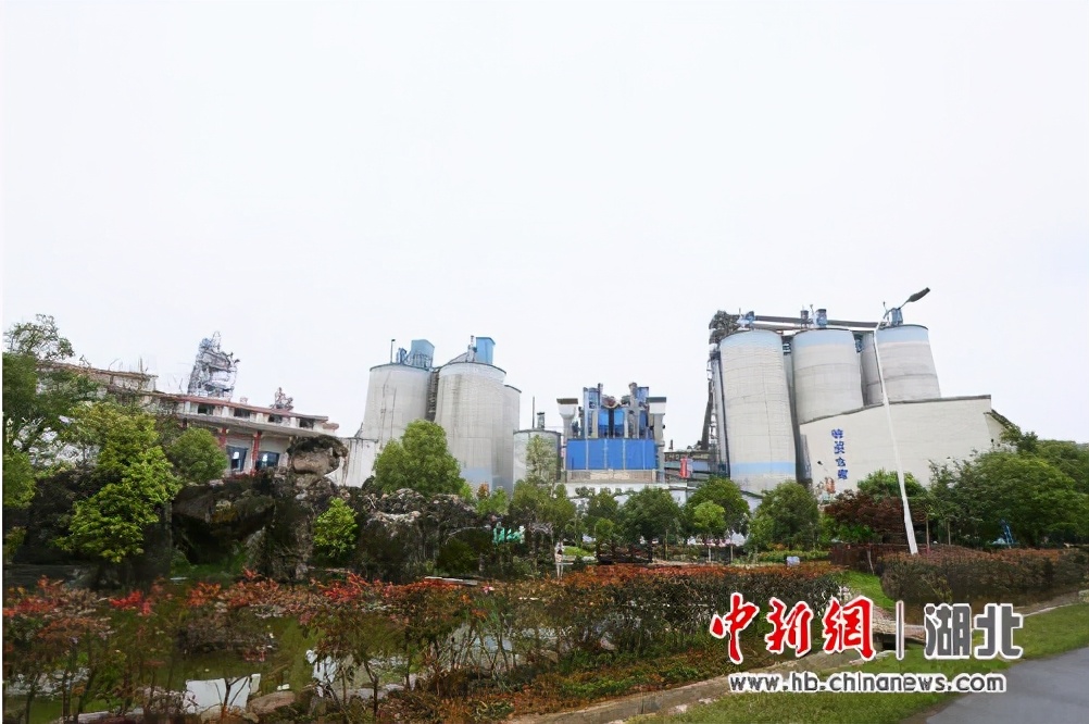 葛洲坝水泥厂后面烧煤矸石,葛洲坝石门公司