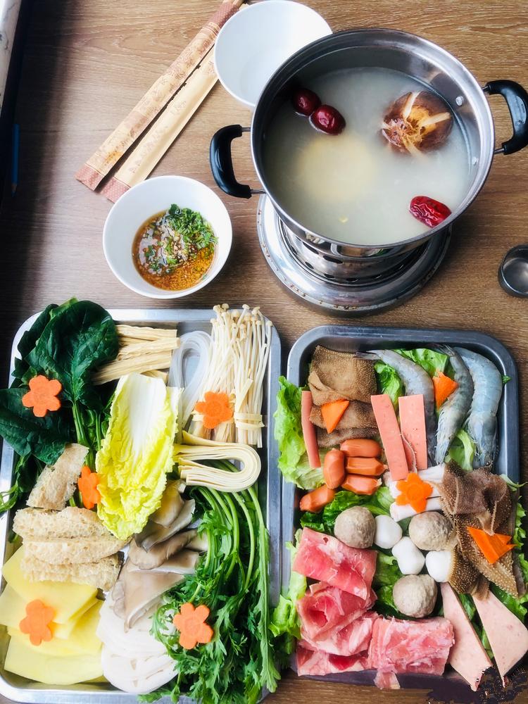 30天的月子餐图片,朋友圈月子餐晒图