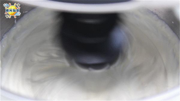 家庭冰淇淋机做冰淇淋免煮,只用水果就能做冰淇淋的冰淇淋机