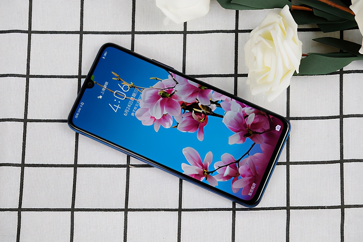 直面屏5g手机性价比高推荐入手,12+256高性价比的5g全新手机推荐
