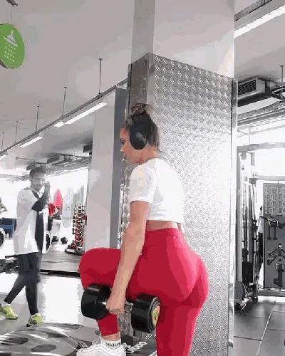 女生没屁股怎么锻炼臀部,女生怎么练翘臀不去健身房