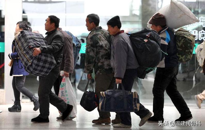 久坐久站腰酸背痛怎么回事,久站久坐脊椎疼腰疼挂什么课