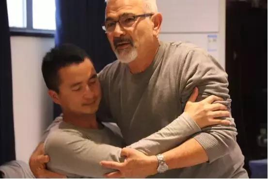 身心之恋，穿越人海拥抱你——国际治疗大师Zvika舞动治疗工作坊