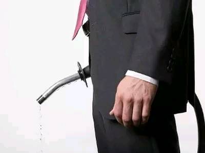 男人多大年龄有前列腺增生,前列腺增生钙化尿频尿急食疗