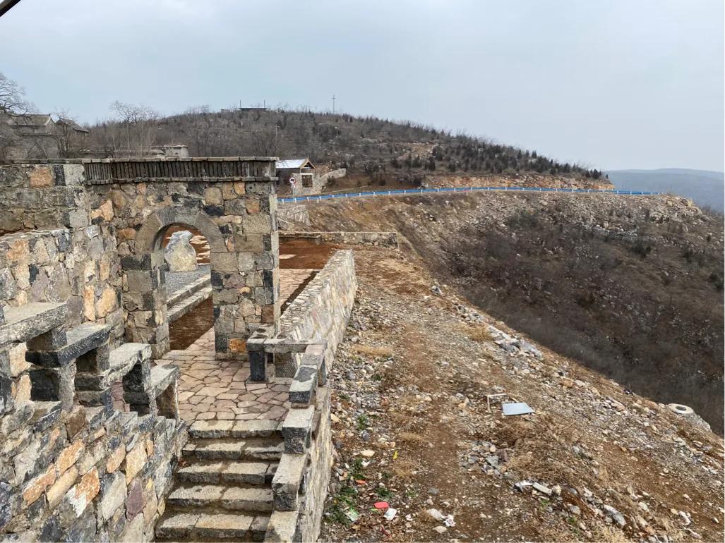 【初三】14、墙外看太行山中＂云上的院子＂依然很美