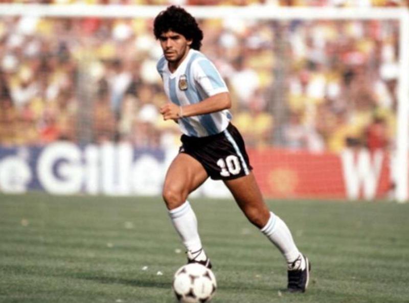 1987年，*小平邓**邀马拉多纳来中国被索天价出场费，这是怎么回事？