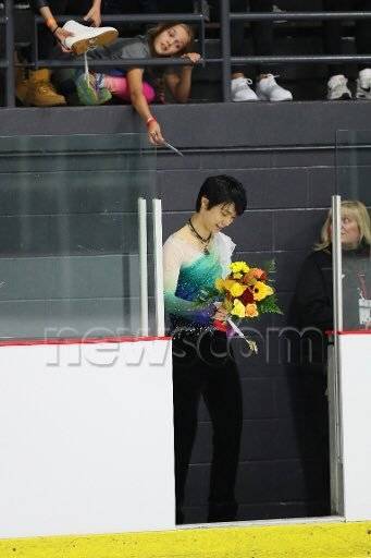 羽生结弦是个什么样的人,羽生结弦封神之战视频央视解说