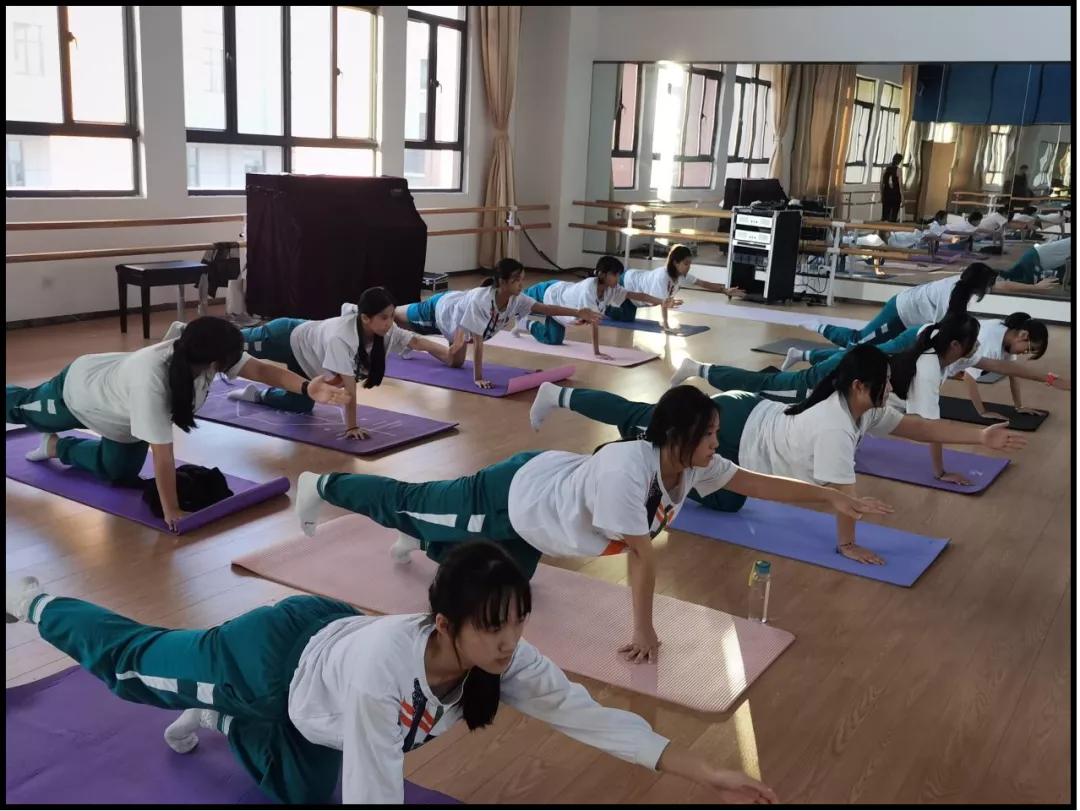 落实双减政策聚焦课堂教学,落实双减政策学校该怎么做