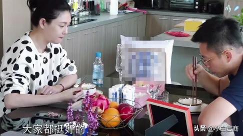 见面4次就订婚，被嘲胖后瘦20斤，任性大s凭啥在娱乐圈混26年？