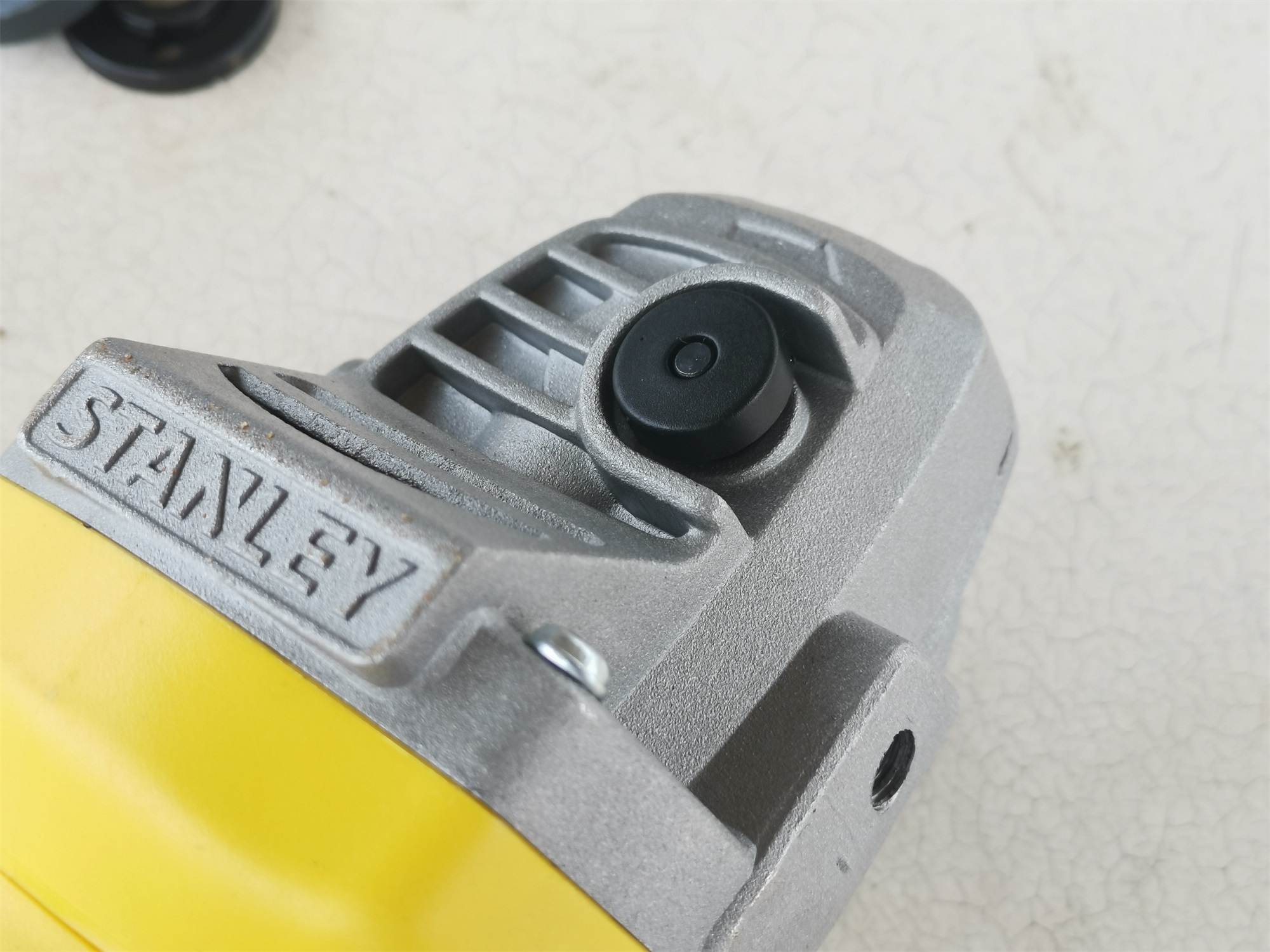 史丹利sg7100角磨机怎么用,史丹利7100角磨机质量好吗