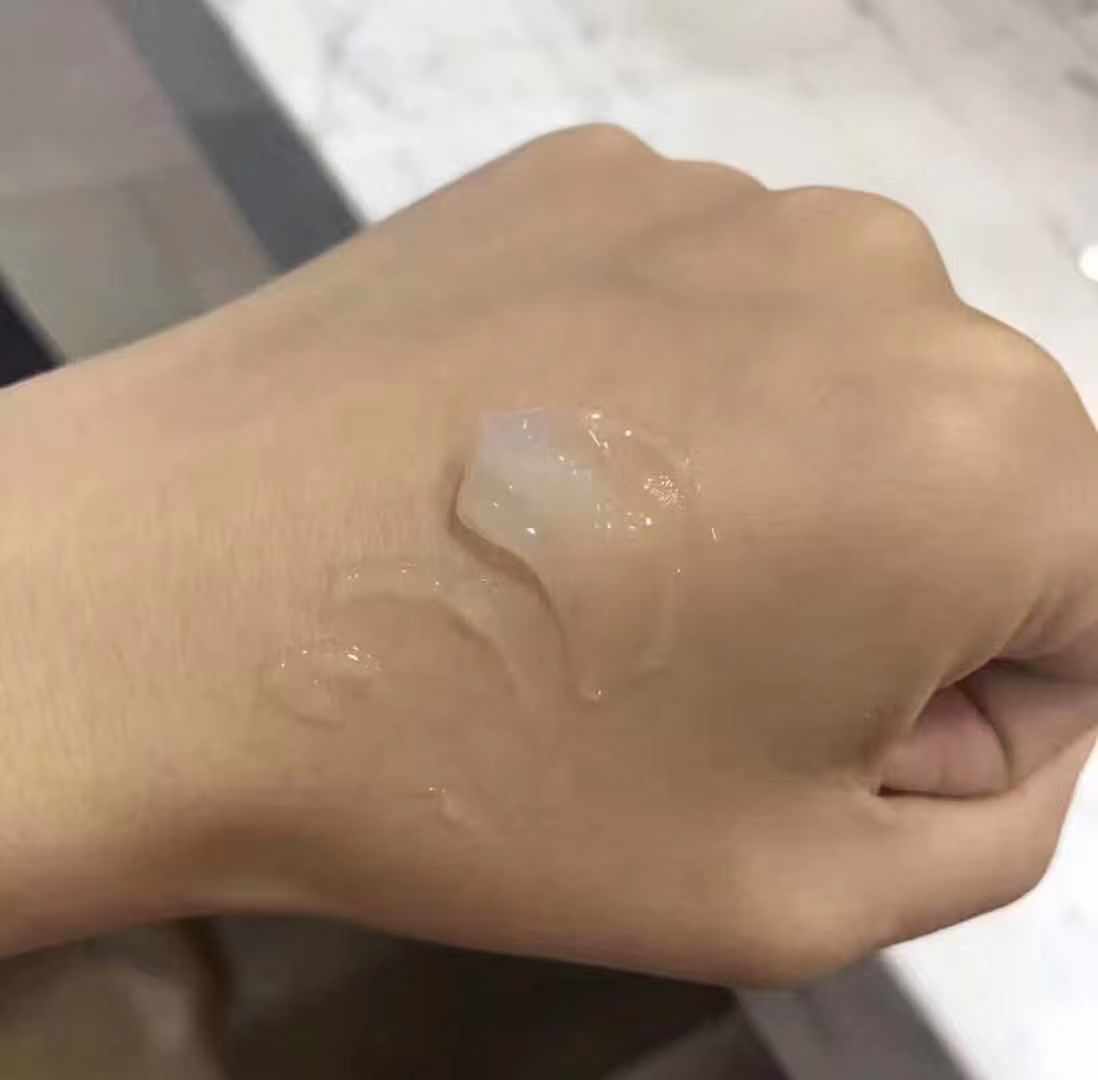 干燥肌肤该如何正确的补水保湿,修护干燥敏感肌肤的产品