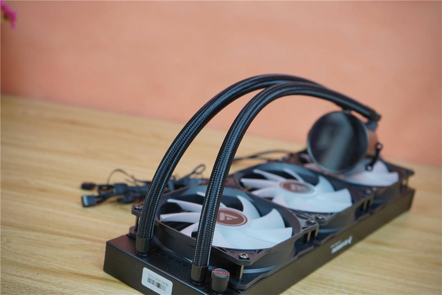 分体式水冷和一体式水冷对比测试,分体式水冷和一体式水冷哪种好些