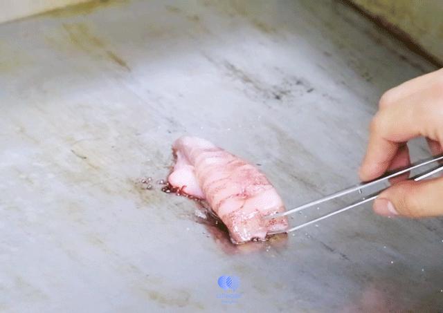 L+Mall的这家灵魂西班牙餐厅，竟要“摸黑”吃？！