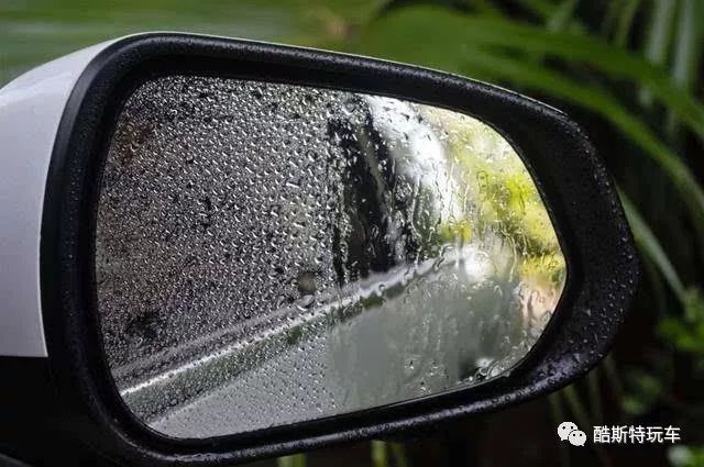 雨天玻璃后视镜防水妙招,下雨后视镜漏水怎么办妙招