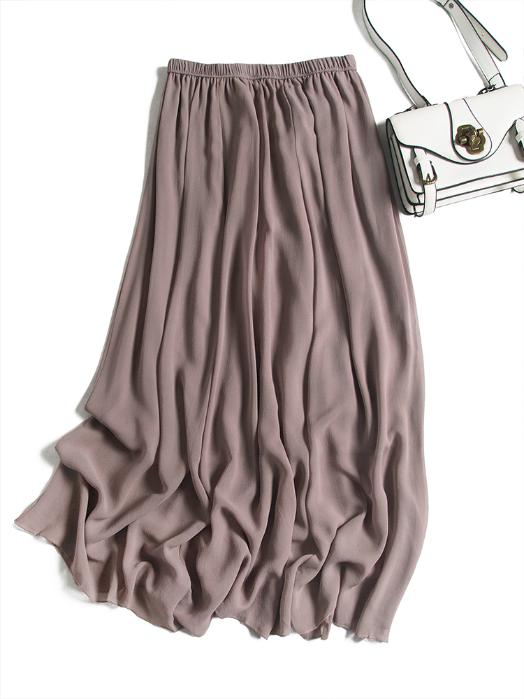 三伏天太热,紧身裤再美也别穿,瞧这半身裙+雪纺衫,又美又仙