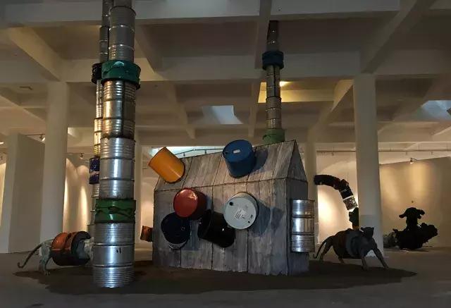 任宏伟|油桶中的褶皱美学