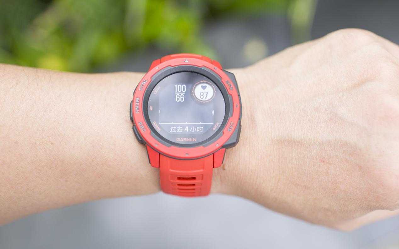 佳明手表instinctsolar,佳明instinct2智能手表