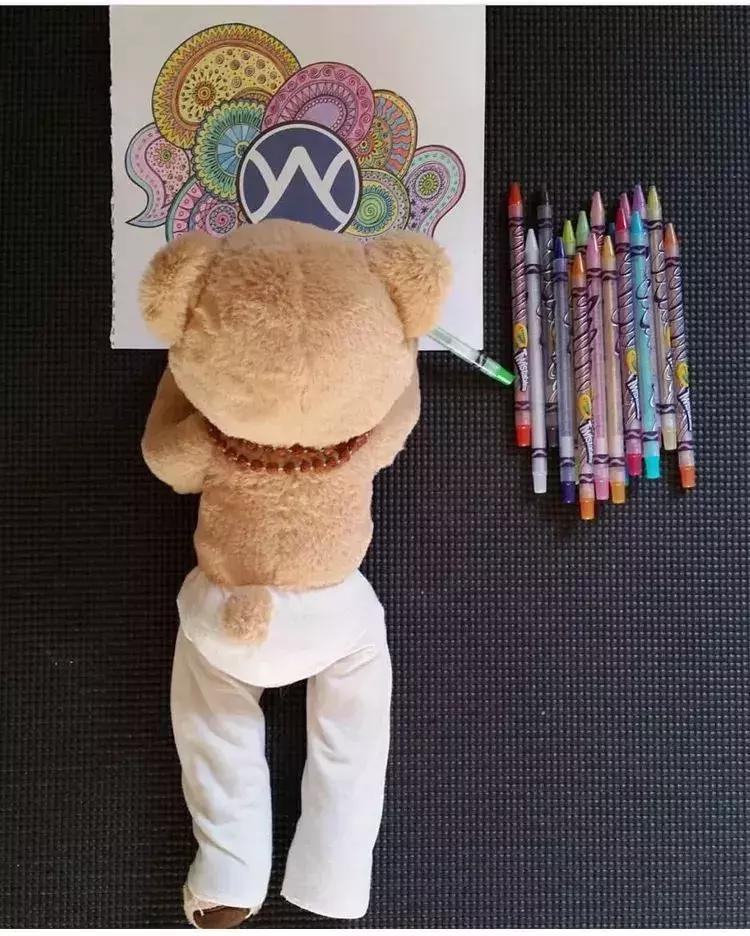 佩奇送朋友礼物,佩奇深夜刷屏深度解析