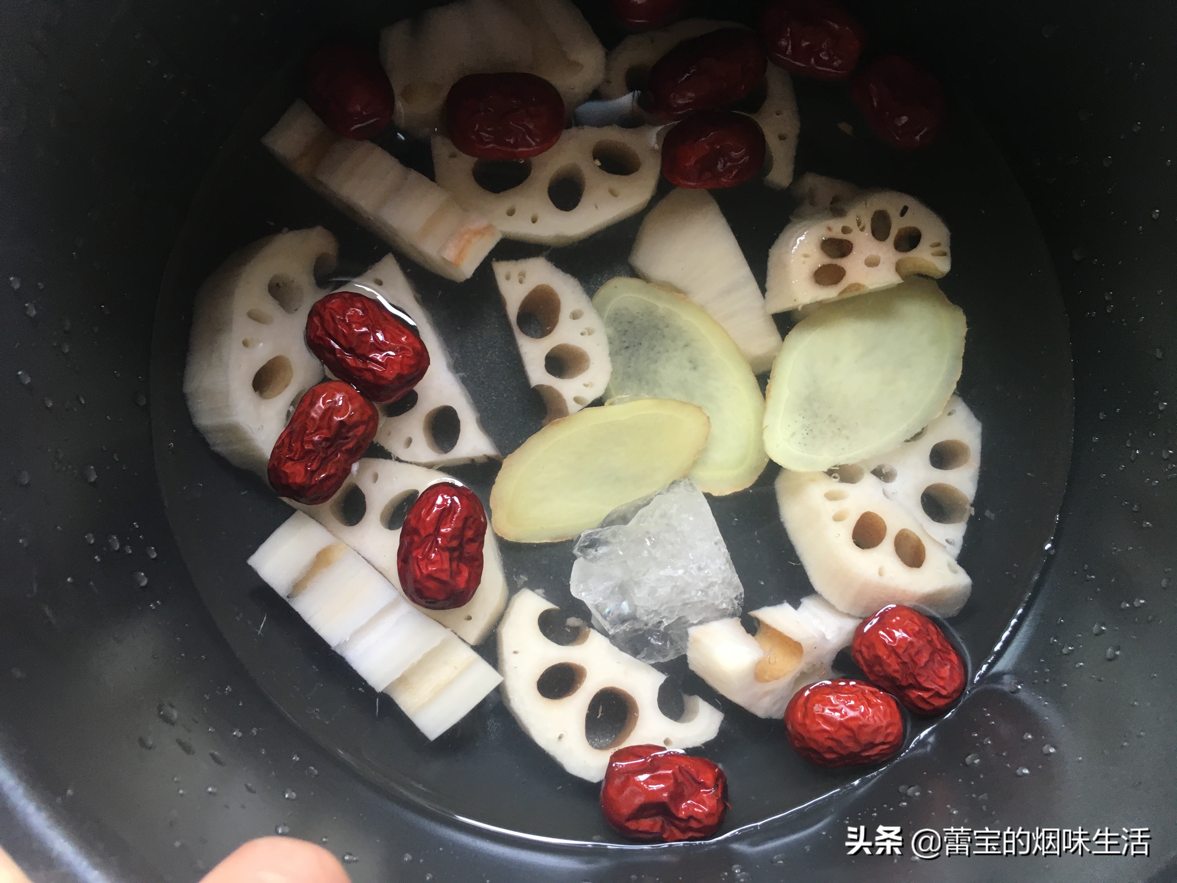 经期红糖汤,莲藕红枣红糖汤功效