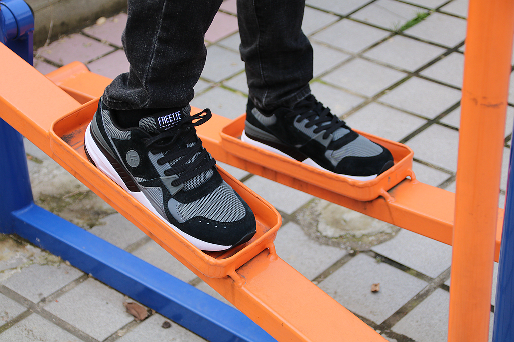 小米新百伦鞋子官方旗舰店直播,小米有品新款预售的板鞋