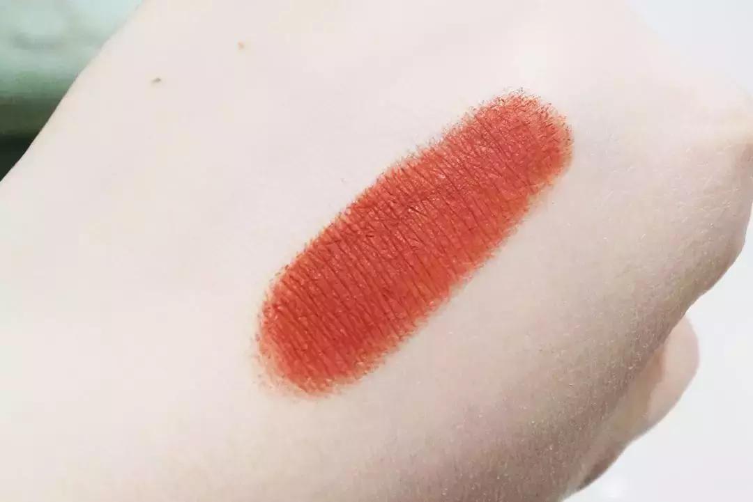 吻痕是什么颜色好看,吻痕什么样的好看