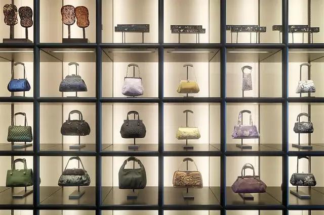 意大利到中国快递费用,意大利到中国托运