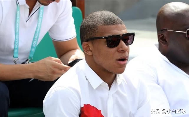 当今足坛第一个五冠王c罗,足坛顶级巨星